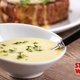 Illustration for article titled How to make béarnaise, the king of steak saucesem/em